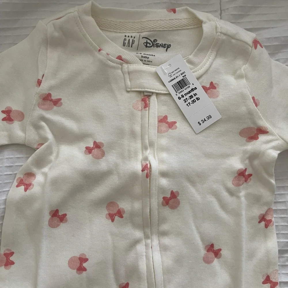 Baby Gap Disney/ Minnie Mouse footsie pajamas size 6-9 months